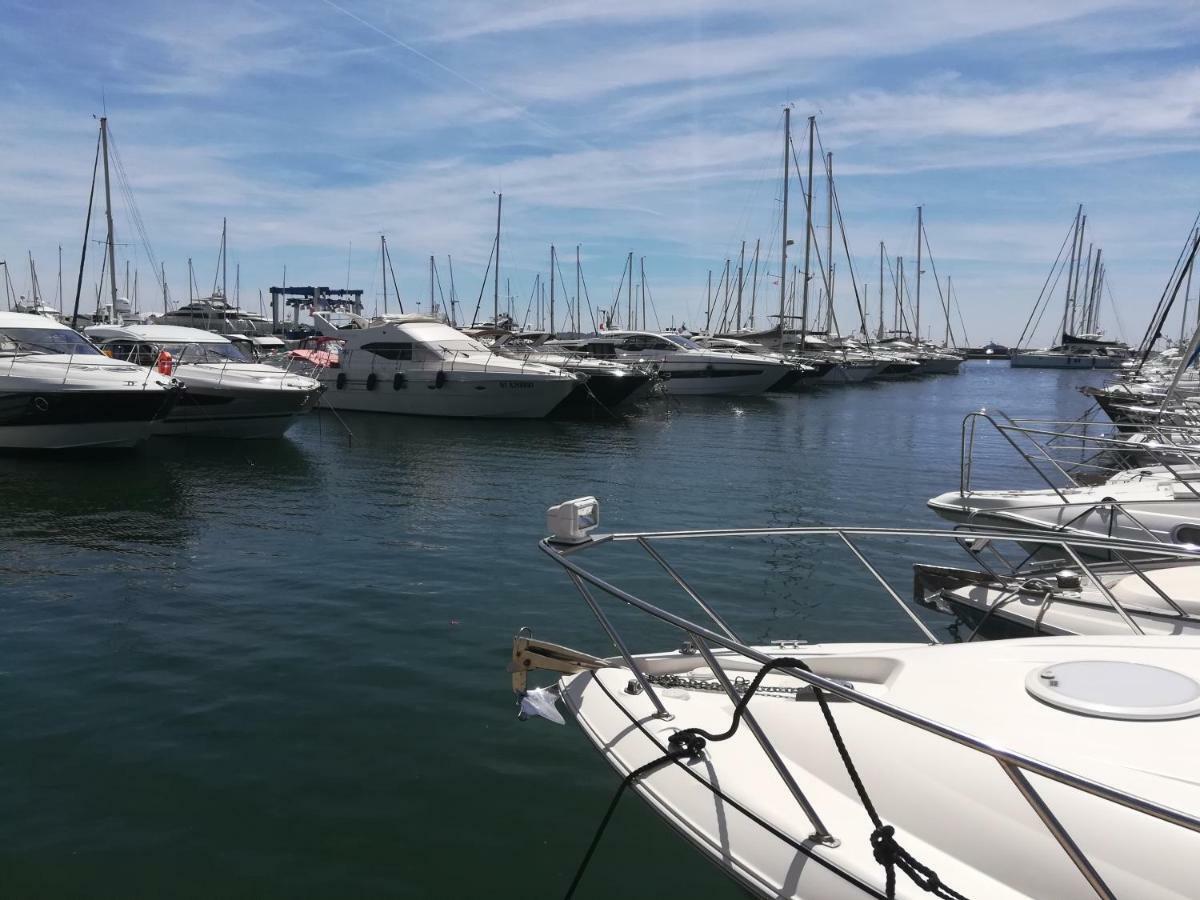 Apartament Le Stud Golfe-Juan Zewnętrze zdjęcie